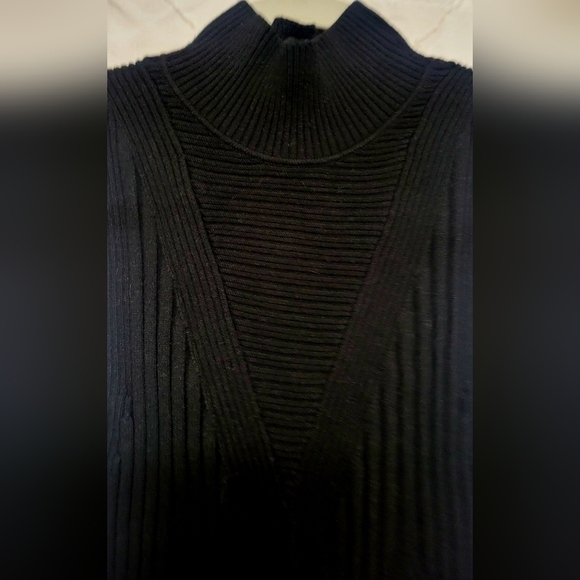 MILLY BRAND CHEVRON TURTLENECK TANK IN BLACK SIZE P - Picture 7 of 9